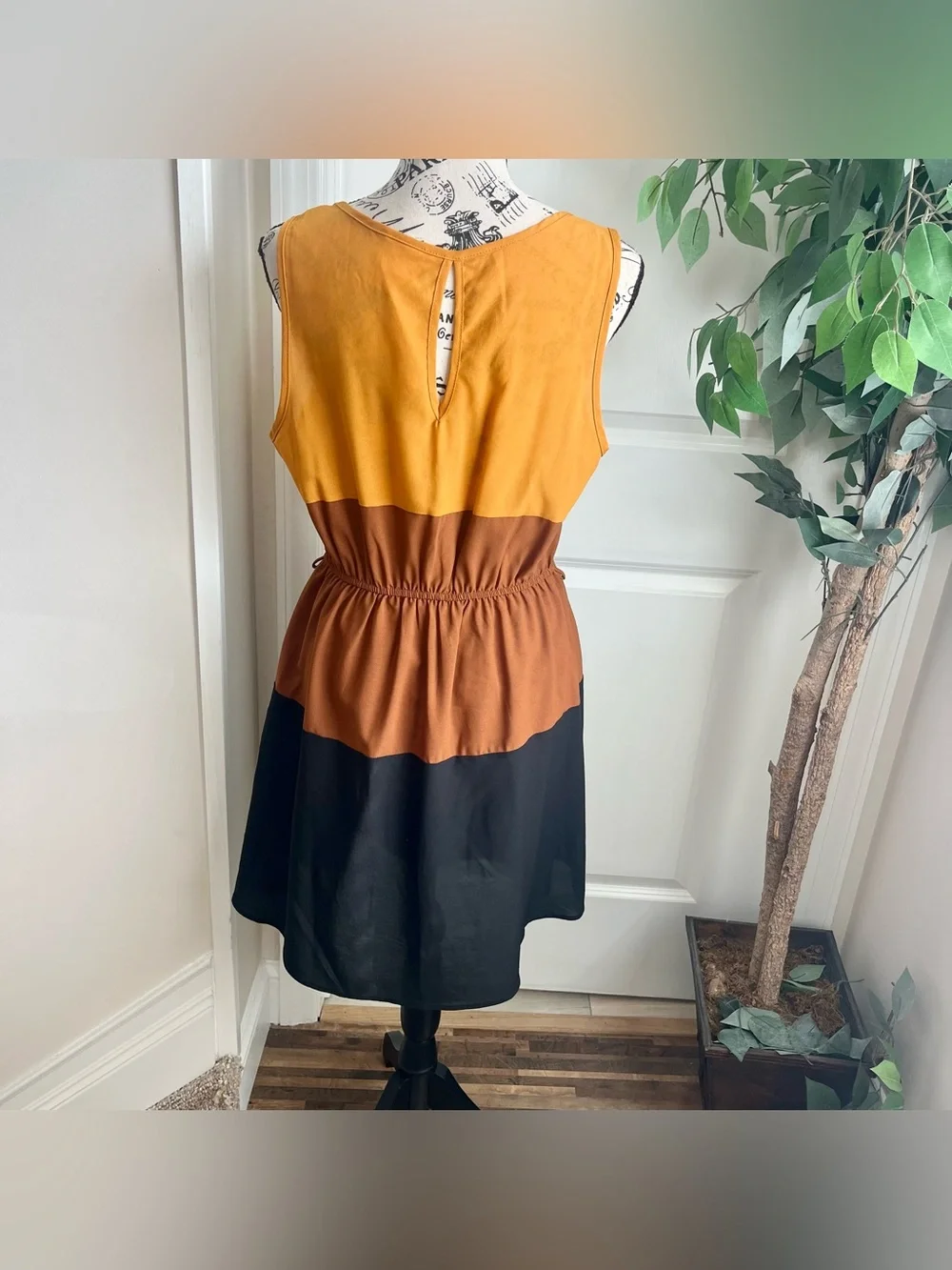 Jella Couture Colorblock Sleeveless Mini Dress Brown Sz L